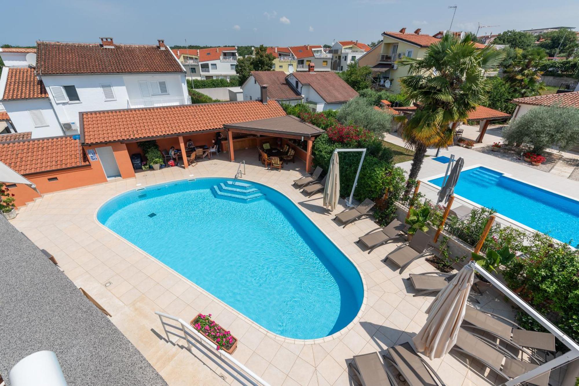 Apartment Complex Irena With Pool Porec Exterior photo